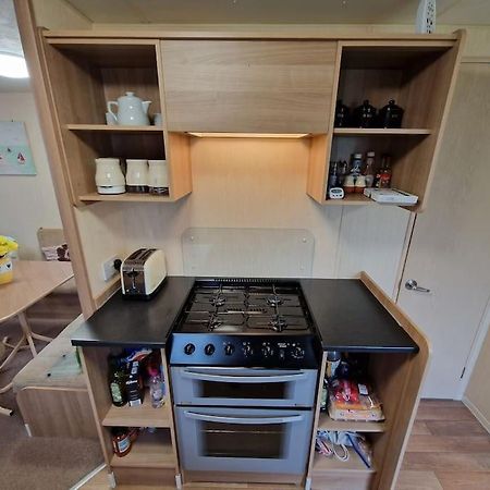 Homely 3 Bed Van @ Weymouth Bay ภายนอก รูปภาพ