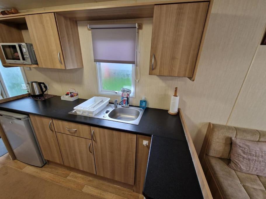 Homely 3 Bed Van @ Weymouth Bay ภายนอก รูปภาพ