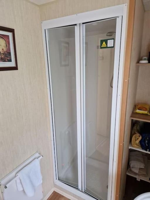Homely 3 Bed Van @ Weymouth Bay ภายนอก รูปภาพ